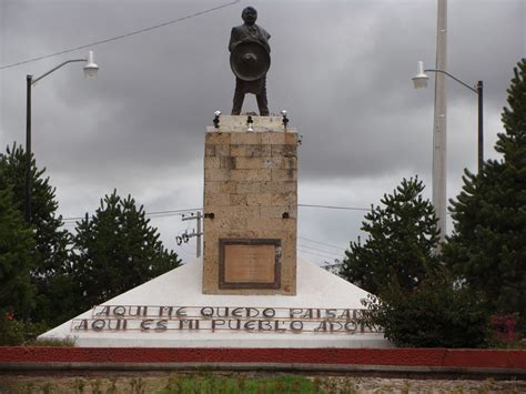 DOLORES HIDALGO: Monumento José Alfredo Jiménez