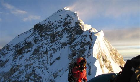 Rainbow Valley of Mount Everest | Death Zone in Everest