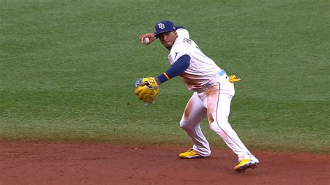 Wander Franco flashes the leather against the O's | 04/09/2022 | Tampa ...