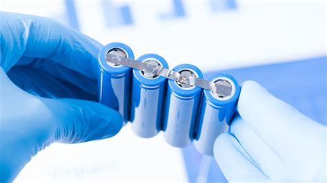 Battery analysis - an energetic research area - Materials Talks