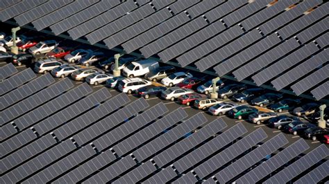 What if companies like Walmart turned their parking lots into solar farms? : The Premier Daily