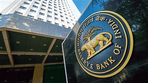 RBI's revised bank locker rules to be effective from January 1. Check ...