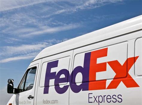 FedEx set to pilot Ford electric vans for deliveries (NYSE:FDX ...