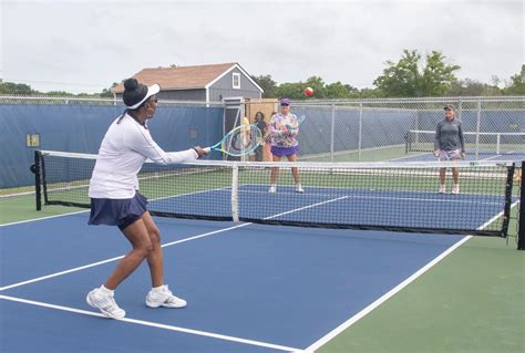 New community tennis courts introduced at Oakcrest Elementary School