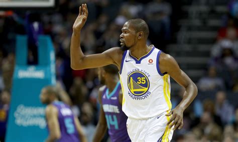 Highlights: Kevin Durant leads Warriors to 14-point win in Charlotte