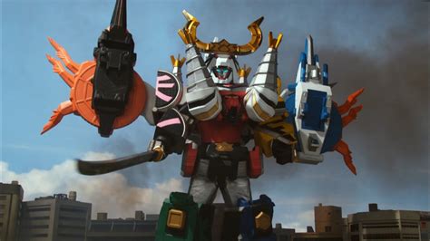 Battlewing Megazord Debut Fight (Power Rangers Samurai) - YouTube