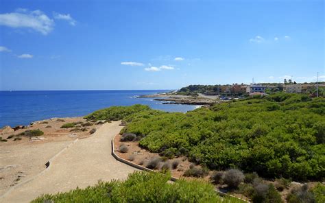 Alcocebre, its beaches and coves. - Costa Azahar