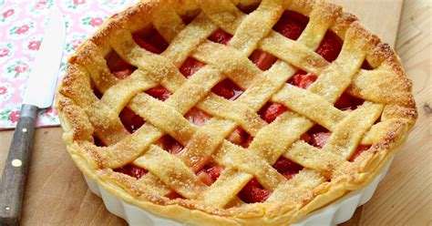 Baking 101: How to Weave the Perfect Lattice Pie Crust