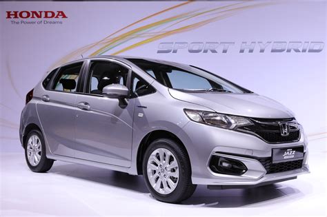 Honda Malaysia Launches New (2017) Honda Jazz and Honda Jazz Sport ...