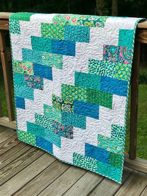 Quilting Land: Easy Brick Quilt