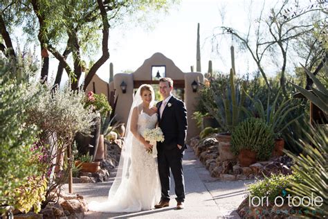 Christina and Hunter's Elegant Wedding at Hacienda Del Sol Guest Resort + Tucson Wedding