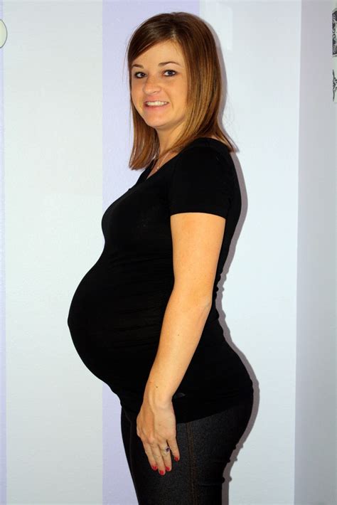 35 weeks pregnant – The Maternity Gallery