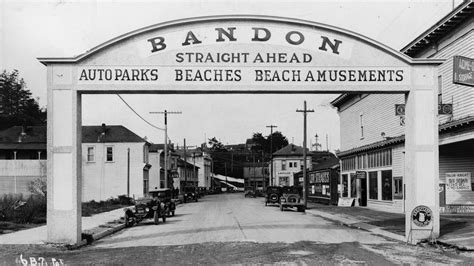 Parasols and Bathing Costumes: Bandon Beachmen beckon tourists | Welcome to Bandon, Oregon