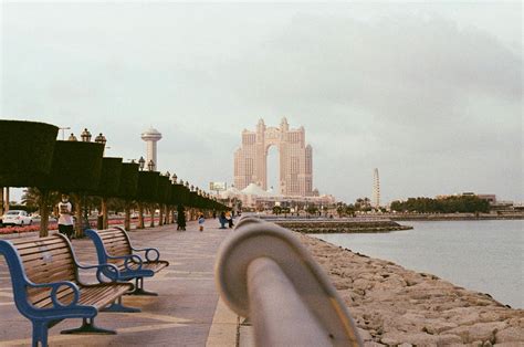 A View of the Fairmont Marina Abu Dhabi · Free Stock Photo