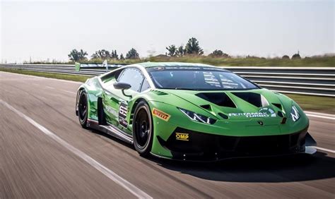 Lamborghini Huracan GT3 EVO - Racecar Engineering