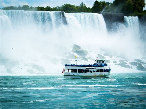 Sunday Snap: Maid of the Mist, Niagara Falls | Niagra falls vacation, Niagara falls, Fall vacations