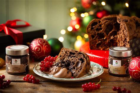 Triple Chocolate Panettone with gianduia chocolate spread - COOKBOOK ...