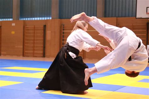 Pin von Bill Stobie auf Aikido | Kampfkünste, Kämpfen