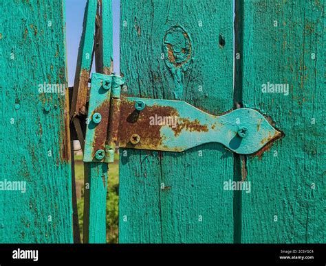 Plain door hinge hi-res stock photography and images - Alamy