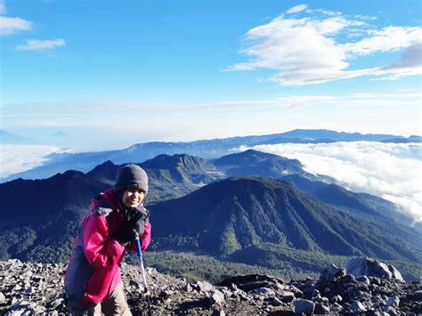 Foto Di Puncak Gunung Semeru