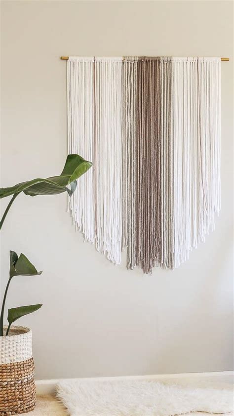 34 DIY Yarn Wall Hanging Crafts - The Crafty Blog Stalker