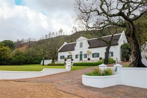 Discover Rickety Bridge Winery in the Franschhoek Valley - Lanalou Style