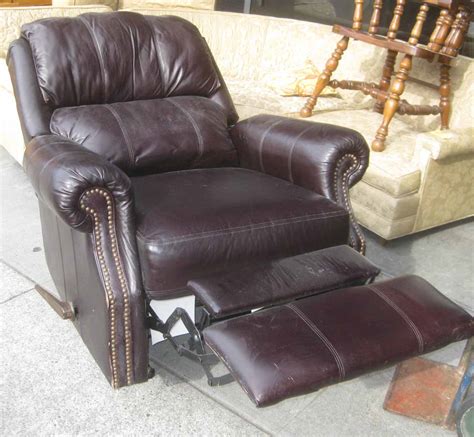 UHURU FURNITURE & COLLECTIBLES: SOLD - Burgundy Leather Recliner