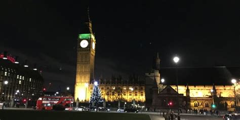 Christmas Lights Bus Tour London 2018 - Tourist England