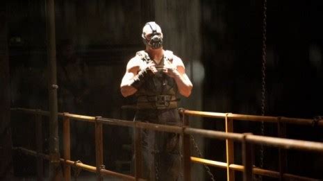 Amazing Behind the Scenes Photos of the Batman vs. Bane Fight