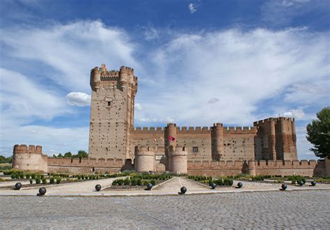 Visit Castile and León | Holidays In Castile and León | Ambition Earth