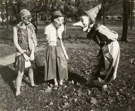 Forget killer clowns, these 1930s Halloween costumes were far more ...