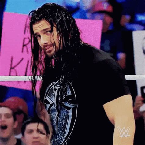 Roman Reigns Wink GIF - RomanReigns Wink Winks - Discover & Share GIFs