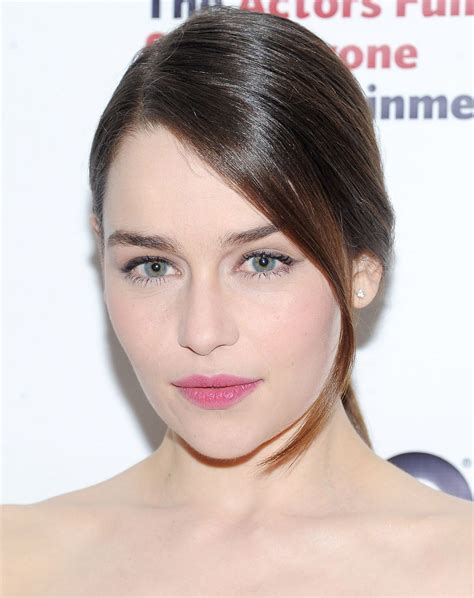 Your Dreamy New Way to Wear Pink Lips, as Seen on Game of Thrones Star Emilia Clarke | Glamour