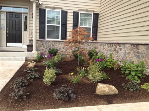 Front Yard Landscaping Ideas With Mulch