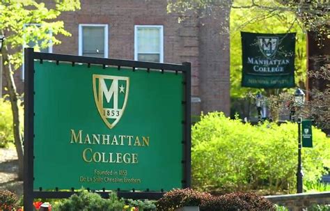 Manhattan College Rankings, Campus Information and Costs | UniversityHQ