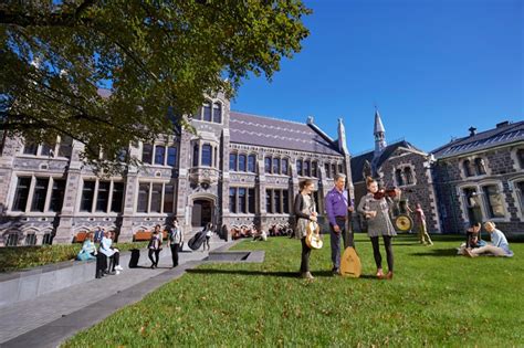 University of Canterbury - Canterbury College Collection on NZ Museums