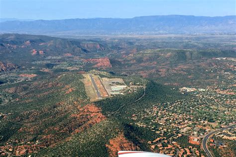 Sedona: A Beautiful Airport With Steep Cliffs And Strong Downdrafts | Boldmethod