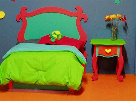 If It's Hip, It's Here (Archives): children's furniture