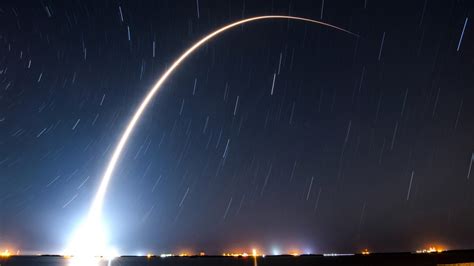 SpaceX Launches First Gen2 Starlink Satellites | Extremetech