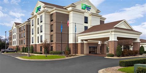 Hotels in Durant, OK near Choctaw Casino | Holiday Inn Express & Suites Durant