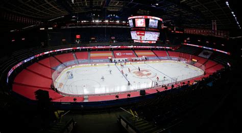 Calgary council approves third-party involvement for new Flames arena