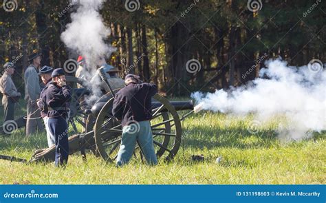 Cannon Firing during American Civil War Reenactment Editorial Stock Photo - Image of secession ...