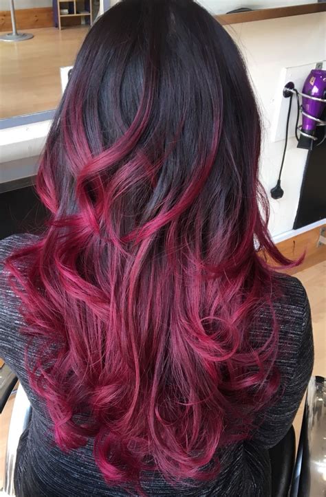 Balayage red and black | Rote balayage haare, Frisur rot, Haarfarben