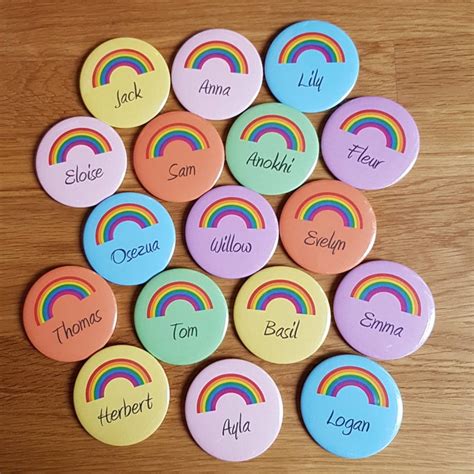 Custom badges Personalised childrens badges kids party | Etsy