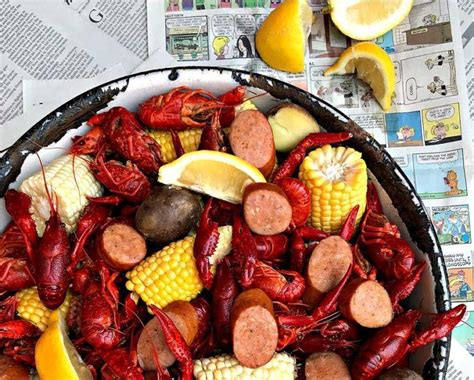 Easy Louisiana Crawfish Boil Recipe - Goodtaste with Tanji | Recipe ...