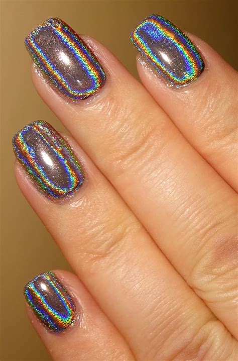 Wendy's Delights: Holographic Nails - Holographic Pigment from Nicole Diary