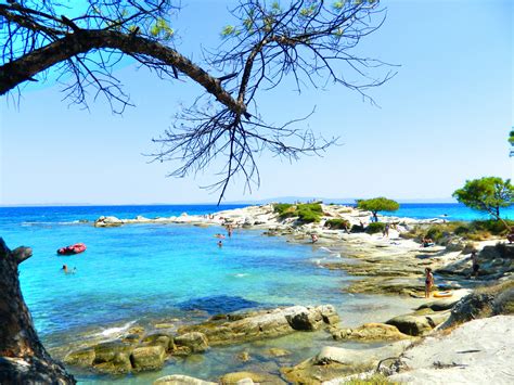 Blue lagoon in Vourvourou Photo from Vourvourou in Halkidiki | Greece.com