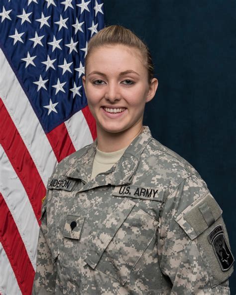 Vermont Guard member becomes USA's first female Combat Engineer > National Guard > Article View