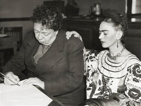 52 Enthralling Frida Kahlo Photos Of The 20th Century's Most Accomplished Female Artist