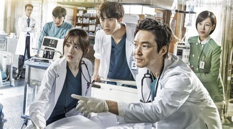 Dr. Romantic confirmed for Season 3; Ahn-hyo Seop, Han Suk-kyu and Lee ...